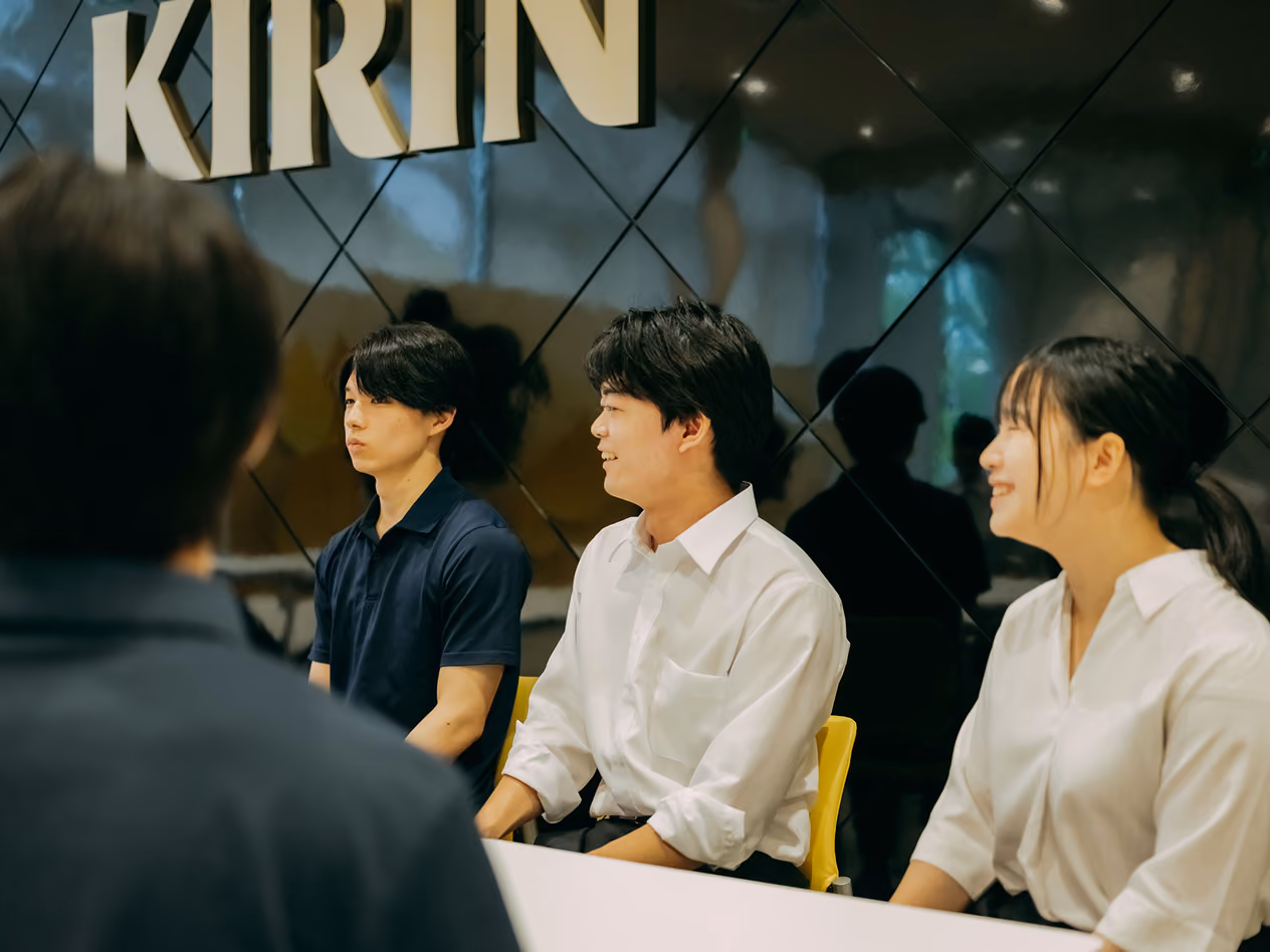 Students from Tohoku University and Miyagi University participating in an interview