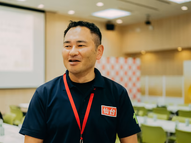 Naoyuki Takahashi, in charge of coordinating with the hop producers in Tono from the Sendai Plant